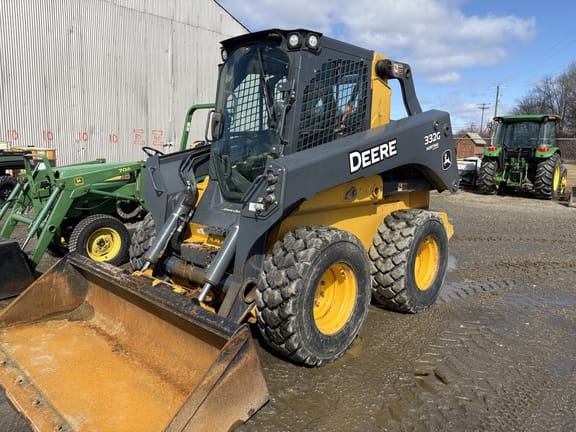 2017 John Deere 332G Equipment Image0