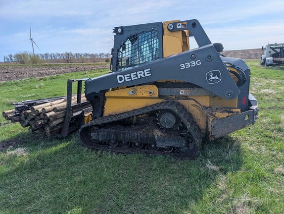 2017 John Deere 333G Equipment Image0