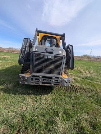 Image of John Deere 333G equipment image 2