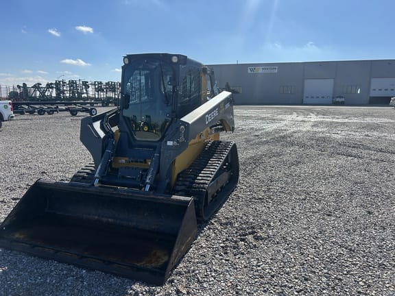 2017 John Deere 333G Equipment Image0