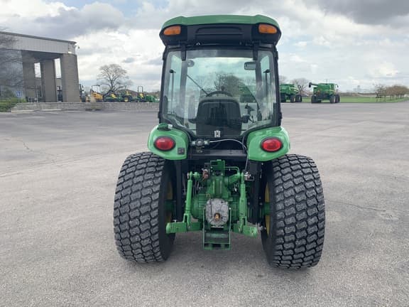 Image of John Deere 4052R equipment image 3