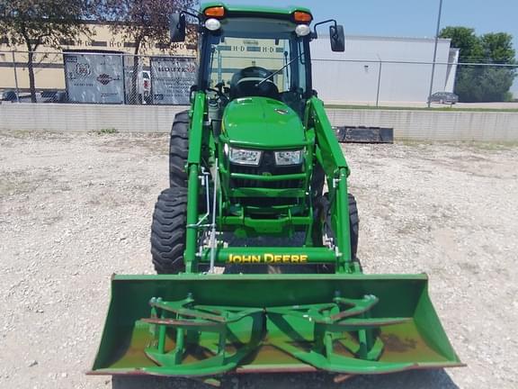 Image of John Deere 4052R equipment image 1