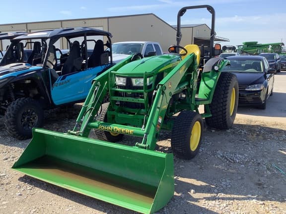 Image of John Deere 4052R equipment image 1