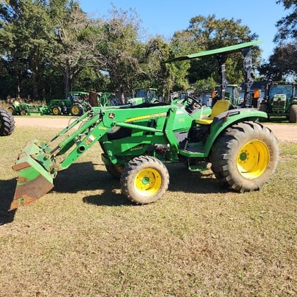 2017 John Deere 4066M Equipment Image0