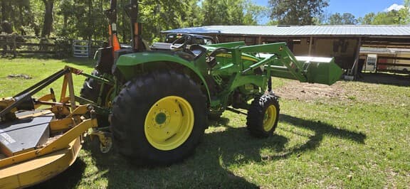 Image of John Deere 4066M equipment image 3