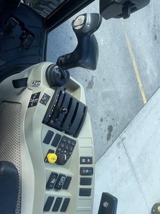 Image of John Deere 4066R equipment image 4