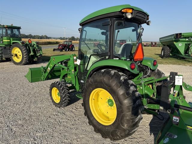 Image of John Deere 4066R equipment image 4