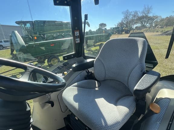 Image of John Deere 4066R equipment image 3
