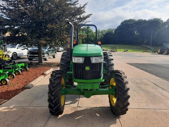 Image of John Deere 5065E equipment image 1