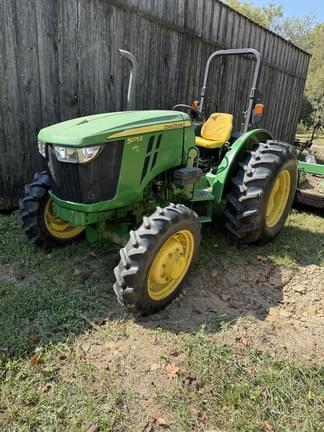 Image of John Deere 5075E Primary image