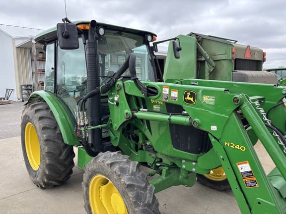 Image of John Deere 5075E Primary image