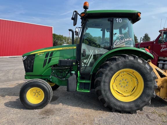 Image of John Deere 5075M equipment image 1