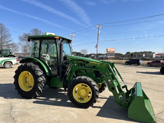 Image of John Deere 5100E equipment image 2