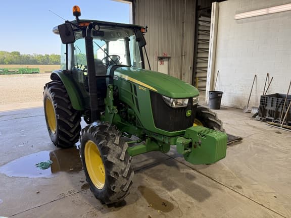 Image of John Deere 5100E Primary image
