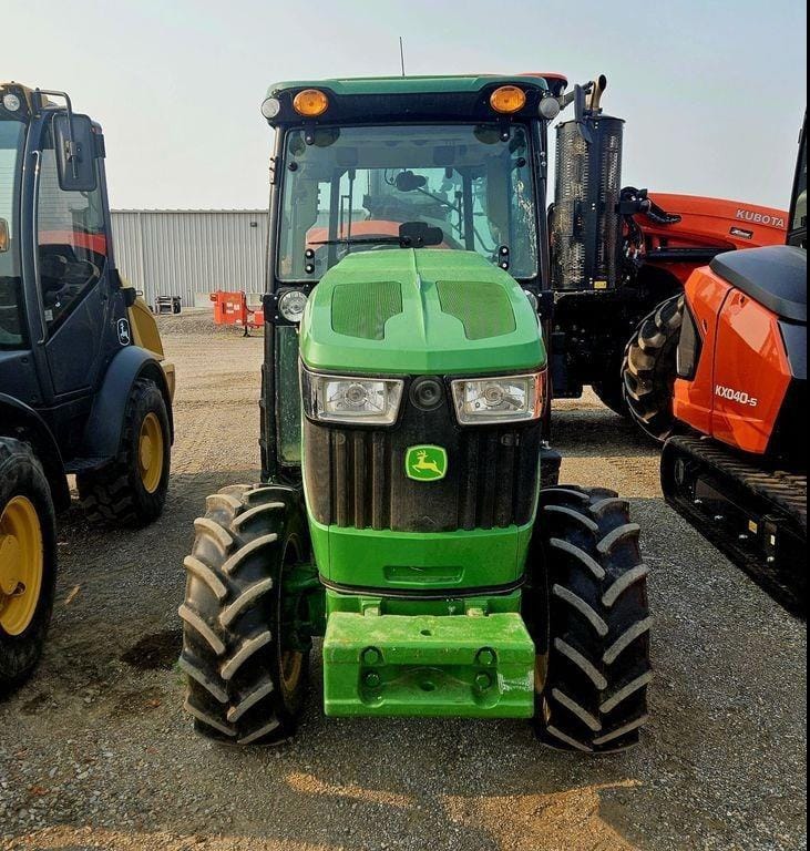 2017 John Deere 5100GN Equipment Image0