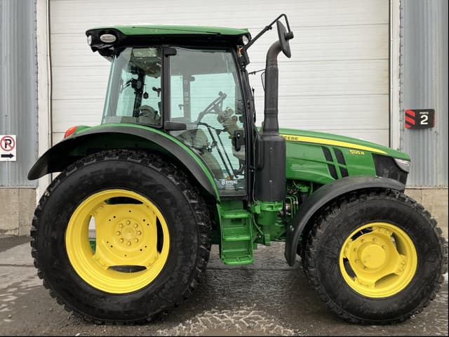 Image of John Deere 5125R equipment image 1