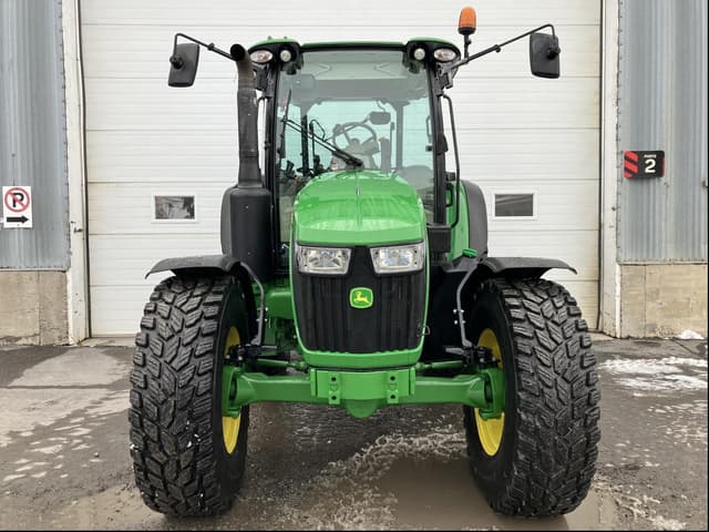 Image of John Deere 5125R equipment image 2