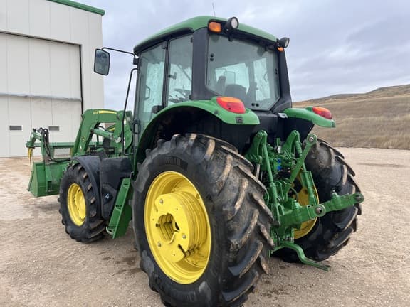 Image of John Deere 6110M equipment image 3
