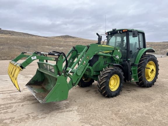 Image of John Deere 6110M equipment image 1