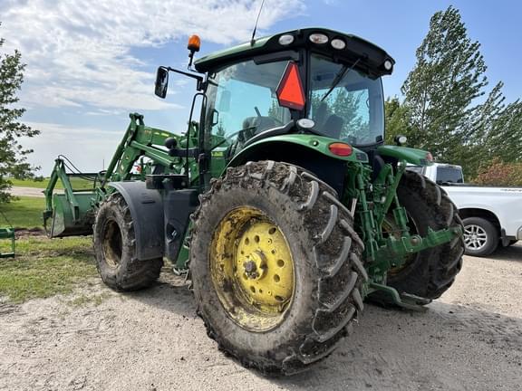 Image of John Deere 6110R equipment image 3