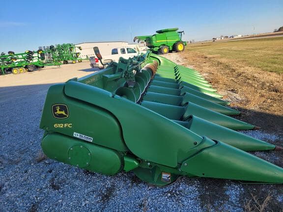 Image of John Deere 612FC equipment image 3