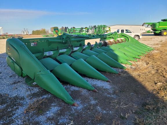 Image of John Deere 612FC equipment image 1