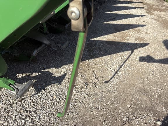 Image of John Deere 612FC equipment image 4