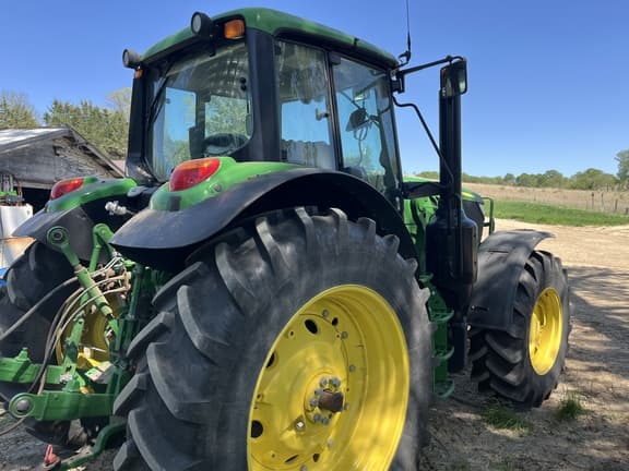 Image of John Deere 6145M equipment image 3