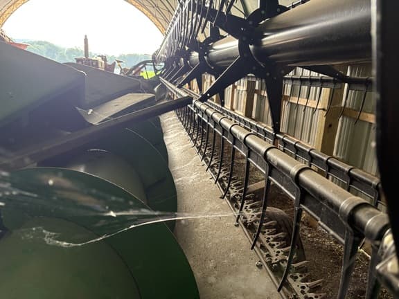 Image of John Deere 630F equipment image 2