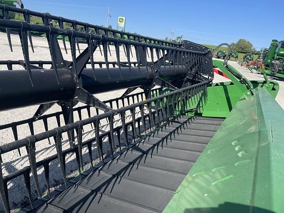 Image of John Deere 630FD equipment image 2