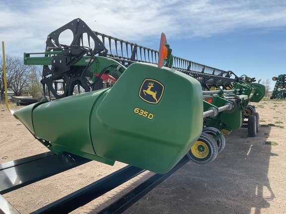 Image of John Deere 635D equipment image 2