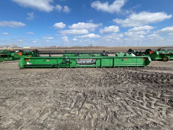 Image of John Deere 635F equipment image 3