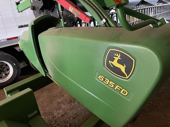 Image of John Deere 635FD equipment image 2