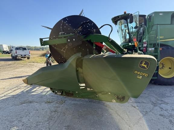 Image of John Deere 640FD equipment image 3