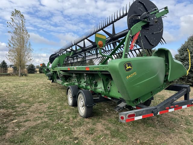 Image of John Deere 640FD equipment image 3