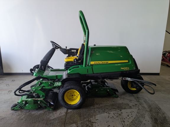 2017 John Deere 7400A Equipment Image0