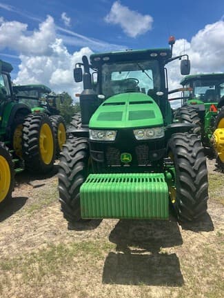 Image of John Deere 8245R equipment image 1