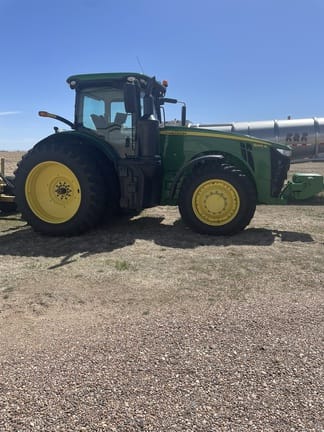 2017 John Deere 8245R Equipment Image0