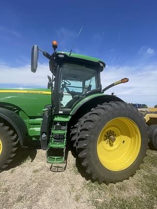 Image of John Deere 8245R equipment image 4