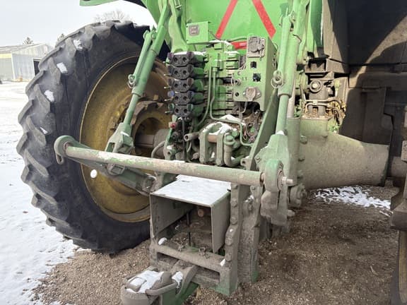 Image of John Deere 8295R equipment image 4