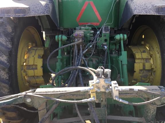 Image of John Deere 8295R equipment image 1