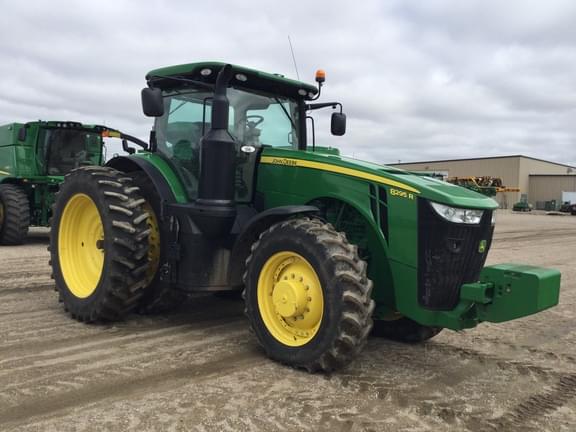Image of John Deere 8295R equipment image 3