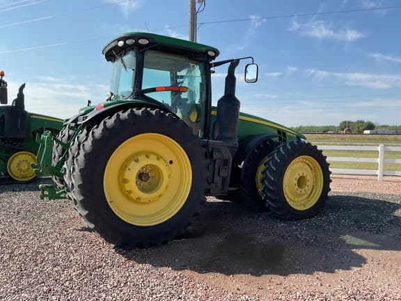 Image of John Deere 8295R equipment image 2