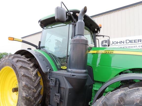 Image of John Deere 8320R equipment image 4