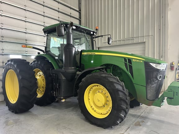 2017 John Deere 8320R Equipment Image0