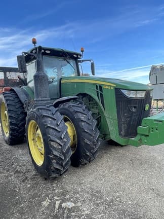 Image of John Deere 8345R equipment image 2