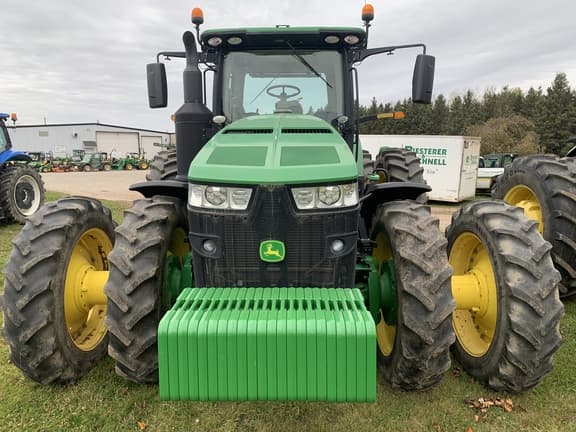 Image of John Deere 8370R equipment image 3