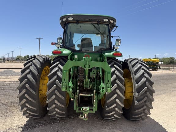 Image of John Deere 8370R equipment image 3
