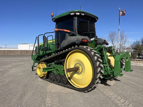 Image of John Deere 8370RT equipment image 2