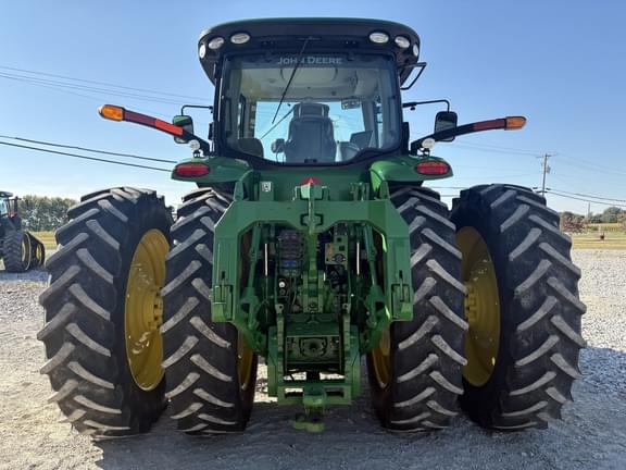 Image of John Deere 8400R equipment image 3